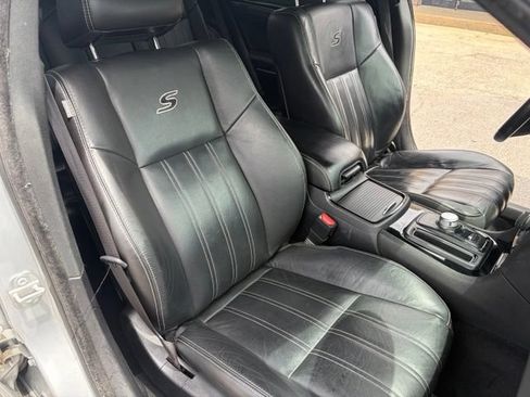 Used 2021 Chrysler 300 S RWD image 34