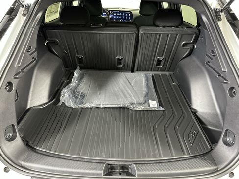 New 2025 Chevrolet Equinox EV LT image 59