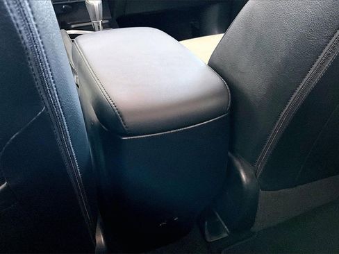 Certified 2016 Toyota RAV4 Limited w/ Advanced Technology Package image 10