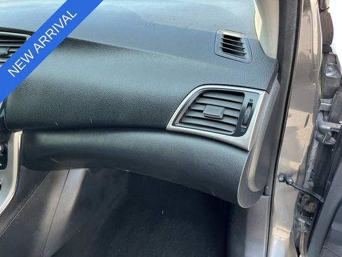 Used 2015 Nissan Sentra SV w/ Style Package FWD image 26