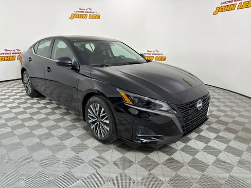 New 2026 Nissan Altima 2.5 SV FWD image 8