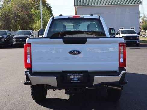 New 2026 Ford F250 XL w/ XL Off-Road Package image 16