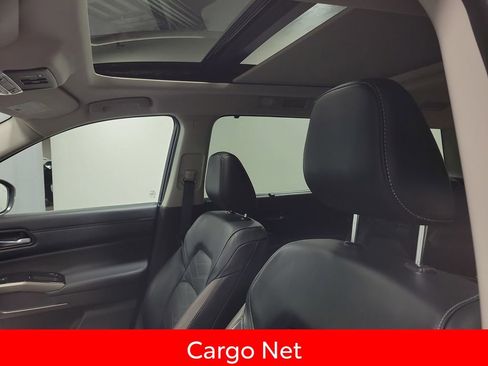 Used 2022 Nissan Pathfinder Platinum w/ Cargo Package image 13
