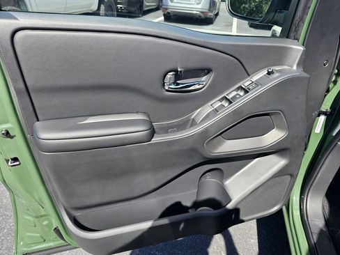 New 2026 Nissan Frontier SV w/ SV Convenience Package image 13