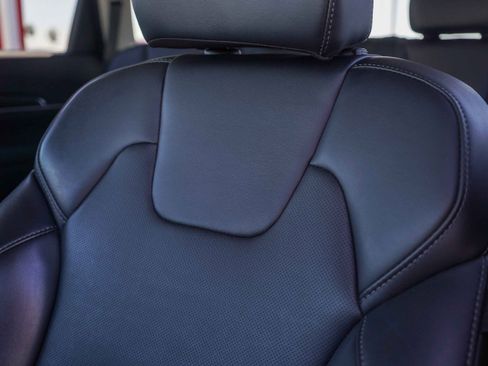 Used 2024 Kia Telluride LX image 26