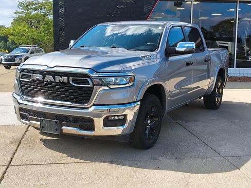 Used 2025 RAM 1500 Big Horn AWD/4WD image 1