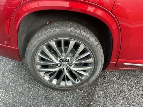 Used 2025 Buick Enclave Avenir w/ Super Cruise Package image 15