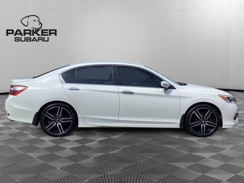 Used 2017 Honda Accord Sport image 6