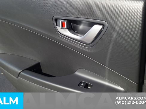 Used 2022 Hyundai Kona SEL w/ Convenience Package image 23