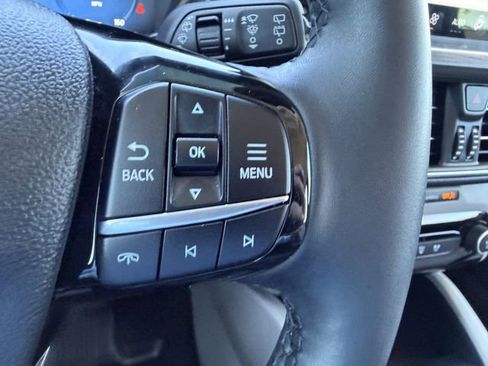 Used 2023 Ford Escape SE w/ PHEV Premium Package FWD image 29