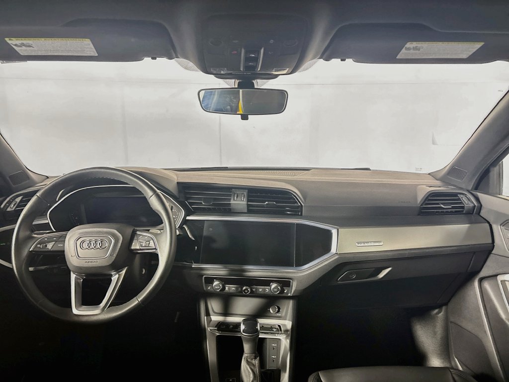 Used 2025 Audi Q3 2.0T Premium AWD/4WD image 12
