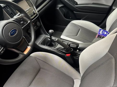 Used 2019 Subaru Crosstrek 2.0i AWD/4WD image 3