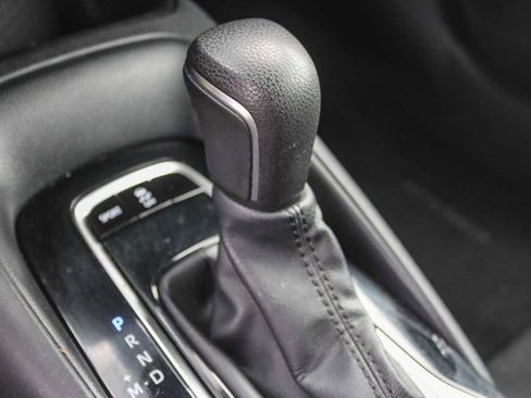 Used 2022 Toyota Corolla SE w/ Carpet Mat Package (TMS) image 17