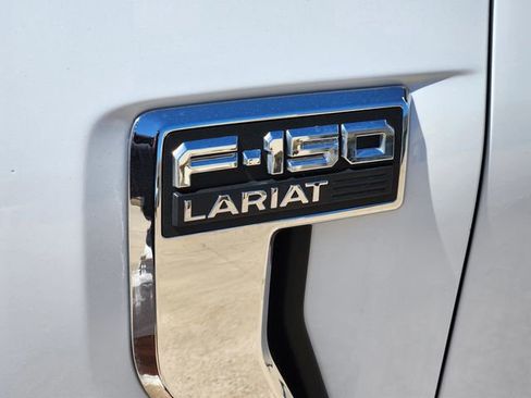 Used 2022 Ford F150 Lariat w/ Equipment Group 501A Mid image 12