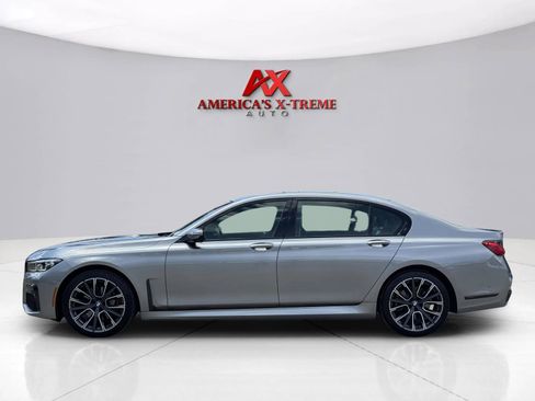 Used 2022 BMW 740i xDrive w/ M Sport Package AWD/4WD image 2