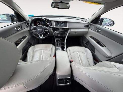 Used 2018 Kia Optima EX w/ Premium Package image 12