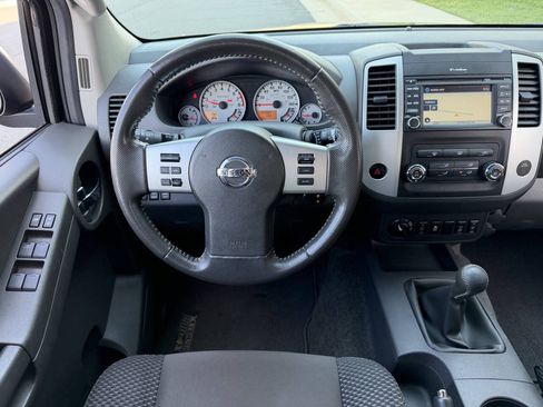 Used 2014 Nissan Xterra PRO-4X AWD/4WD image 17
