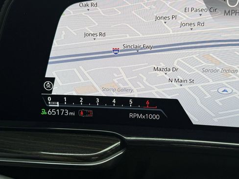 Used 2021 Cadillac Escalade Premium Luxury image 28