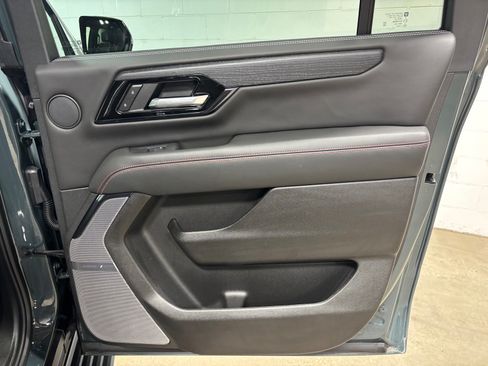 Used 2026 GMC Yukon XL AT4 Ultimate AWD/4WD image 41