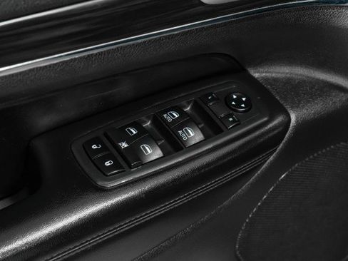 Used 2020 Jeep Grand Cherokee Limited image 40