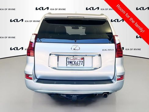 Used 2017 Lexus GX 460 Luxury w/ Preferred Accessory Package AWD/4WD image 6