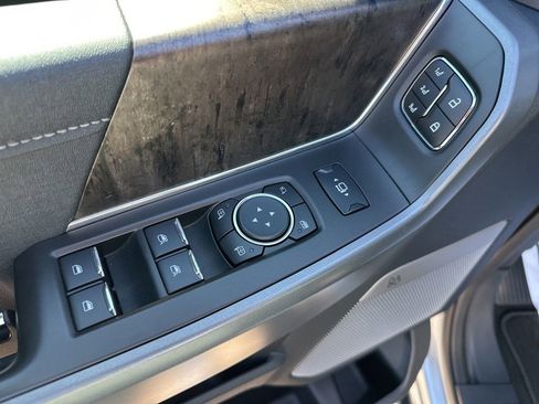 Used 2024 Ford F250 Lariat w/ Sport Appearance Package image 11