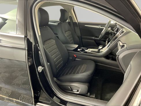 Used 2016 Ford Fusion SE FWD image 28