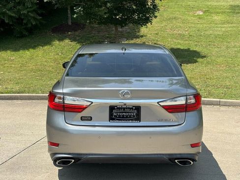 Used 2016 Lexus ES 350 w/ Premium Package w/Wood Trim FWD image 6