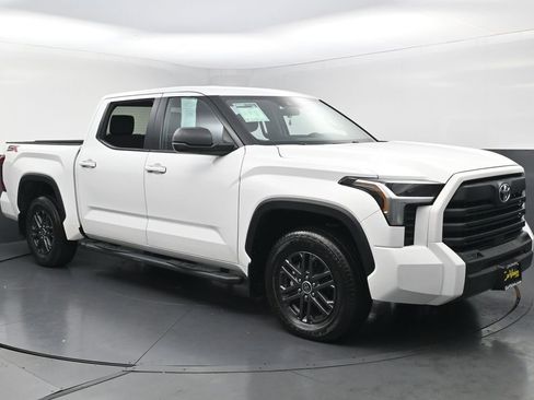 Used 2024 Toyota Tundra SR5 w/ SX Package image 5