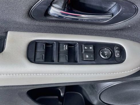 Used 2022 Honda HR-V LX image 18