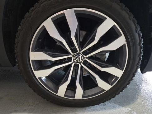 Used 2020 Volkswagen Atlas Cross Sport SEL Premium R-Line AWD/4WD image 31