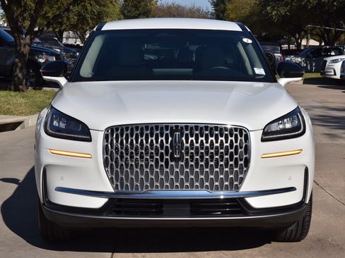 Certified 2025 Lincoln Corsair AWD w/ Equipment Group 101A image 3