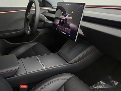 Used 2025 Tesla Model 3 RWD image 49