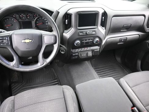 Used 2023 Chevrolet Silverado 1500 Custom AWD/4WD image 12