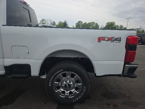 Used 2024 Ford F350 Lariat w/ Lariat Ultimate Package AWD/4WD image 13