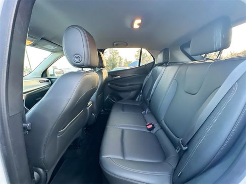 Used 2024 Buick Encore GX Sport Touring image 17