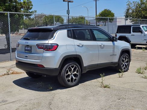 New 2026 Jeep Compass Limited AWD/4WD image 5