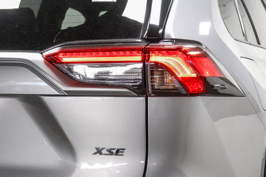 Used 2021 Toyota RAV4 XSE w/ Weather Package AWD/4WD image 7