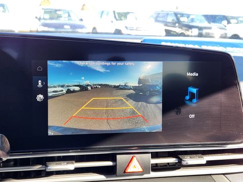 Certified 2023 Hyundai Elantra SEL w/ Convenience Package image 22