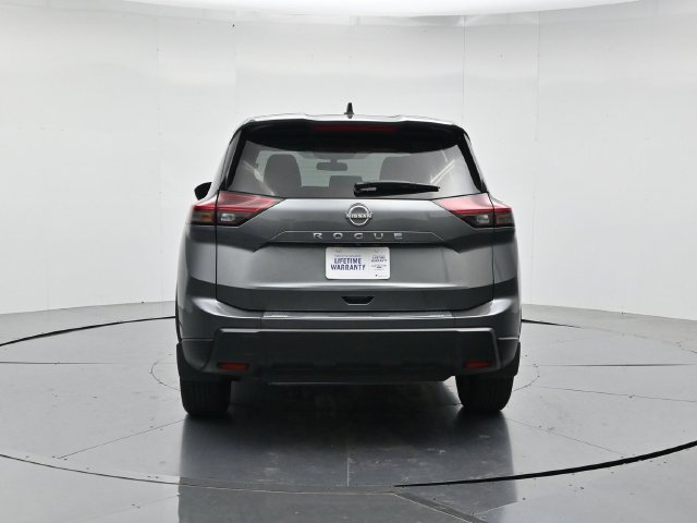 Used 2026 Nissan Rogue SV w/ Cold Weather Package FWD image 8