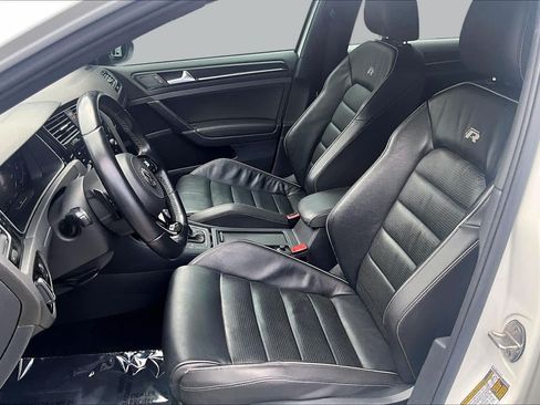 Used 2018 Volkswagen Golf R 4-Door AWD/4WD image 9