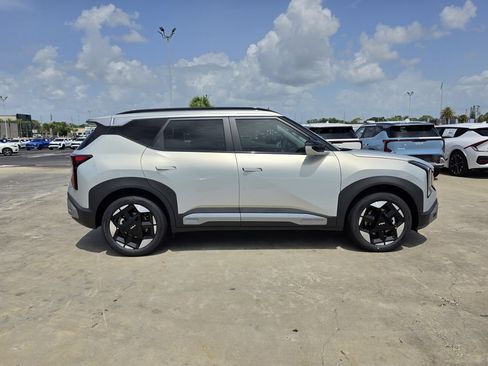New 2027 Kia Seltos EX FWD image 9