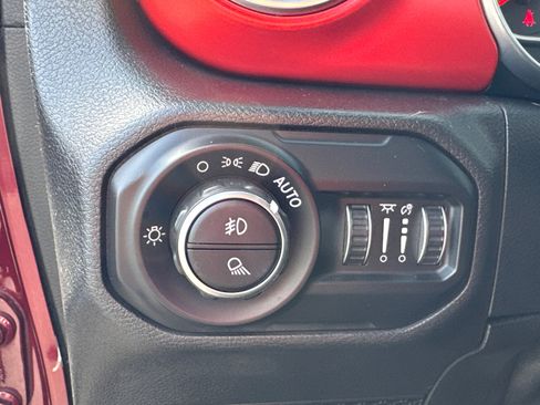 Used 2021 Jeep Gladiator Rubicon image 17