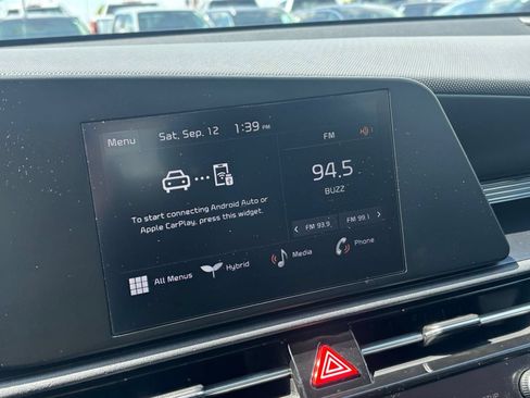 Used 2026 Kia Niro LX FWD image 19