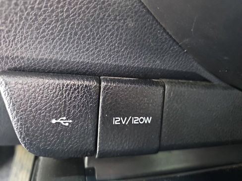 Used 2023 Toyota Camry SE w/ Convenience Package FWD image 14