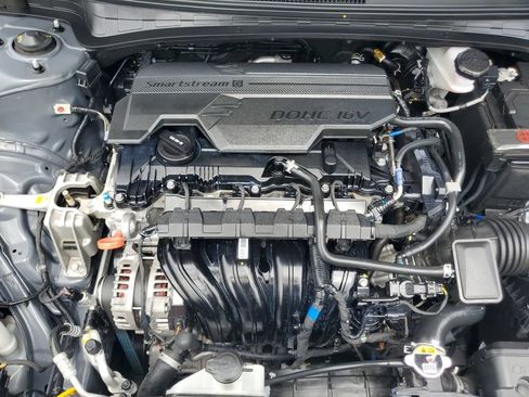 Used 2024 Hyundai Elantra SEL FWD image 27