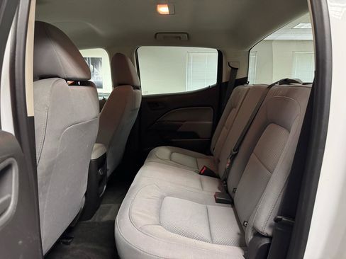 Used 2017 Chevrolet Colorado W/T w/ WT Convenience Package RWD image 21