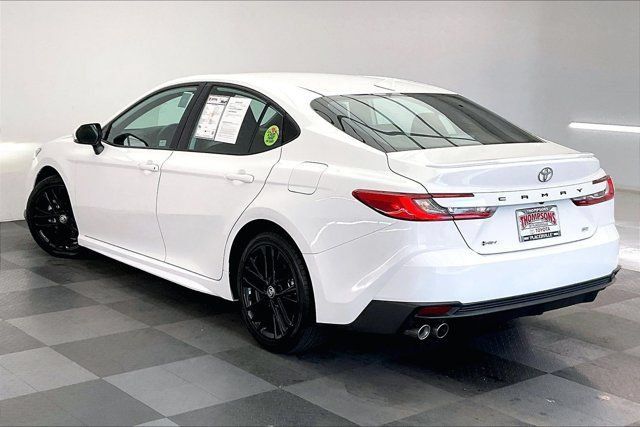 Used 2025 Toyota Camry SE FWD image 10
