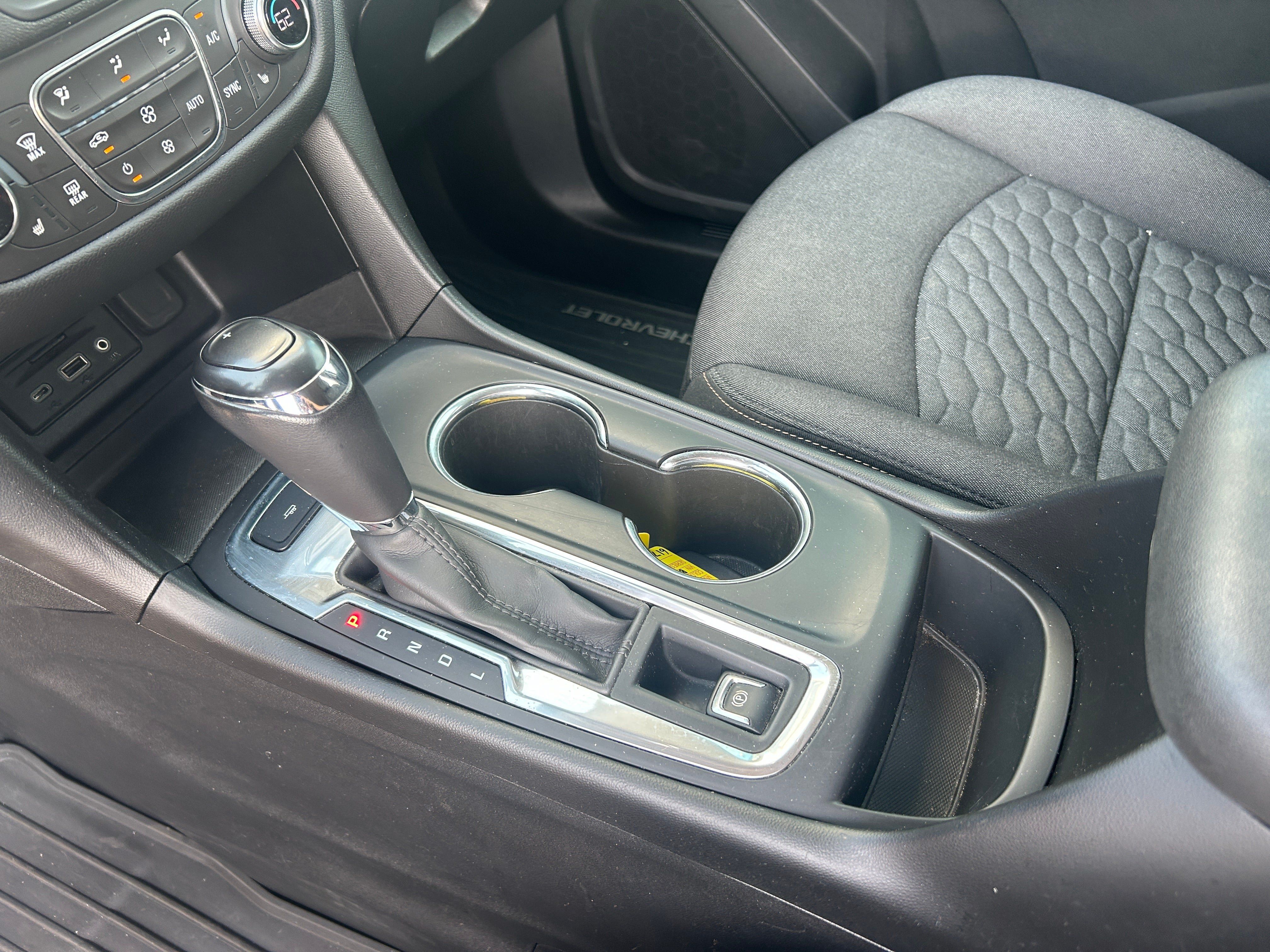 Used 2019 Chevrolet Equinox LT FWD image 22
