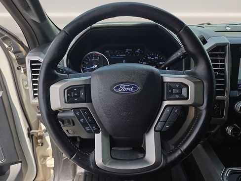 Used 2020 Ford F250 Platinum w/ Tremor Off-Road Package AWD/4WD image 15